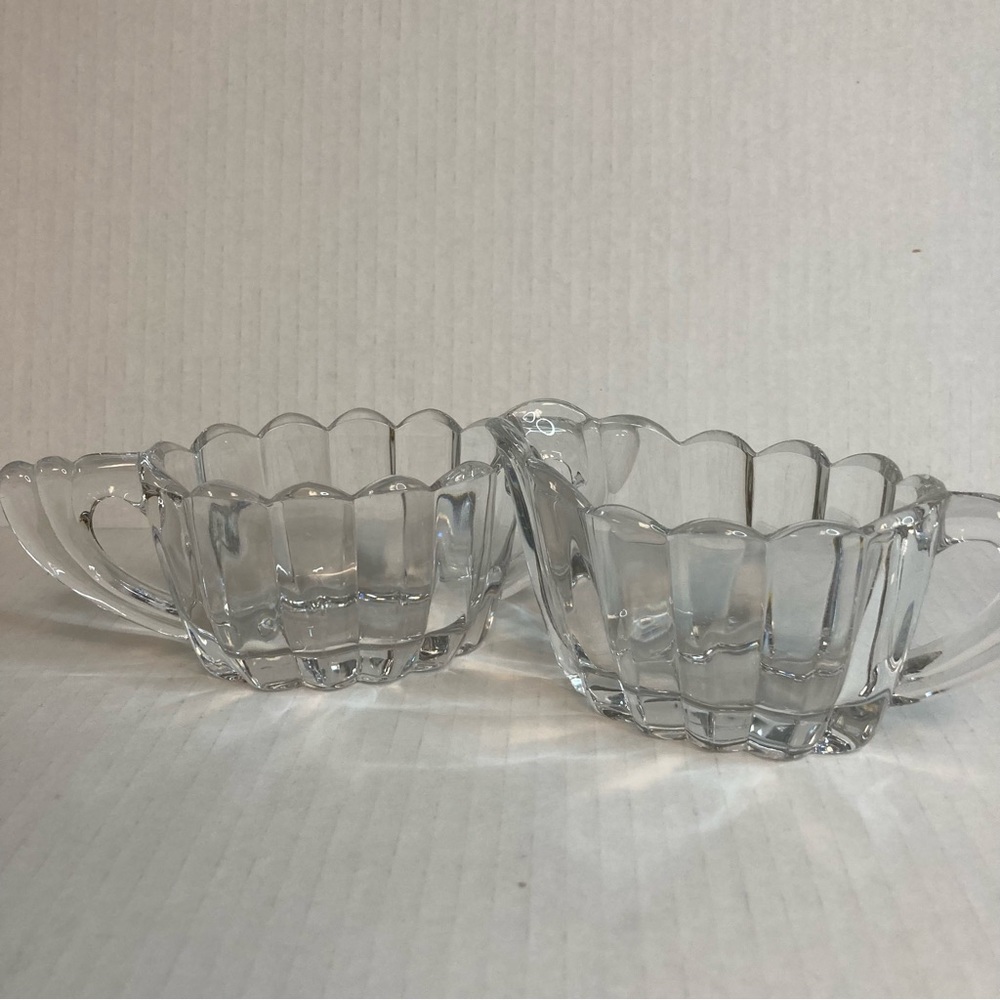 Vintage Heisey sugar bowl and creamer